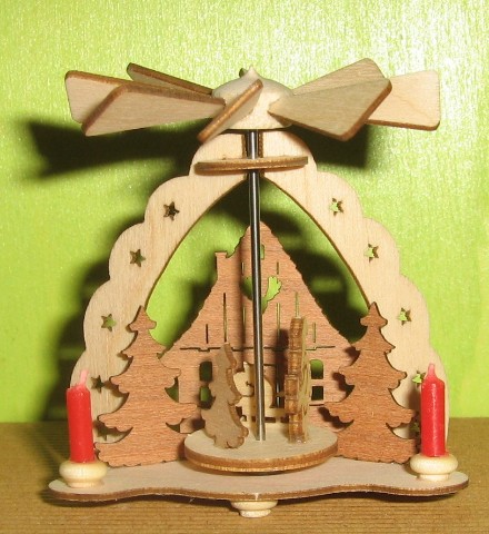 Poppenh : piramide