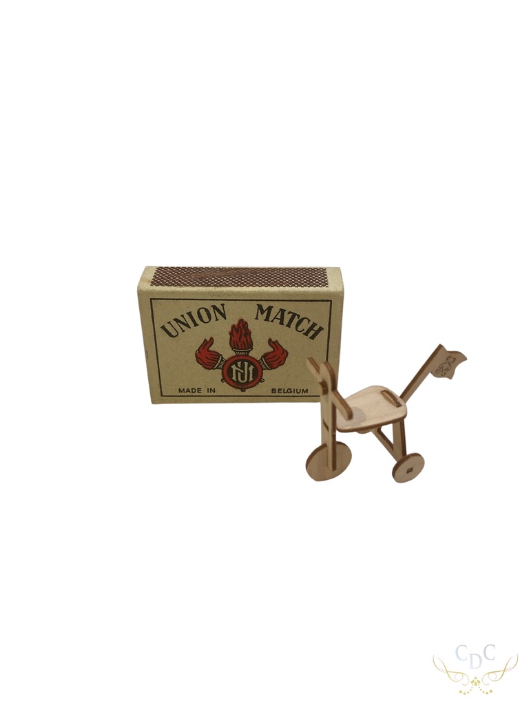 dollhouse,trycicle, driewieler, poppenhuis, minature, klein, christmas christmastree, santa claus