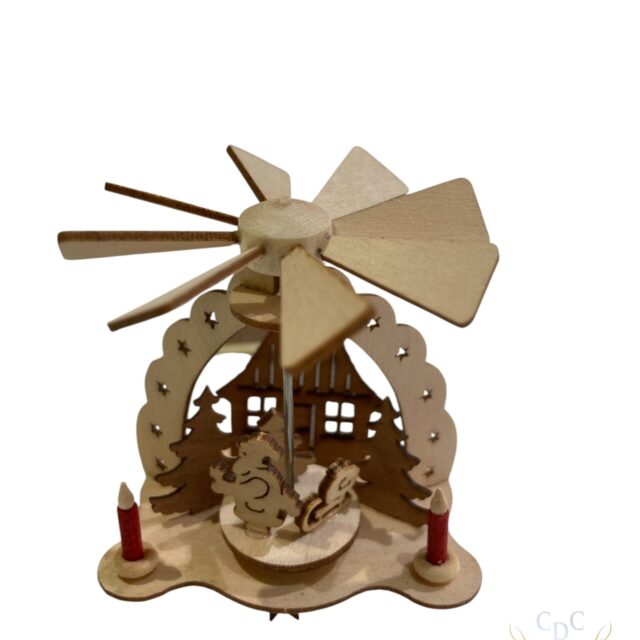 Dollhouse, poppenhuis, miniature, miniatuur, piramide, kerstpiramide, wiehnachtspiramid, christmasdecoration, kerstversiering, christmastree, kerstboom, kerstman, santa claus