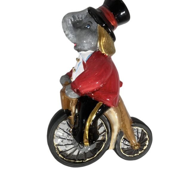 circus : olifant op fiets
