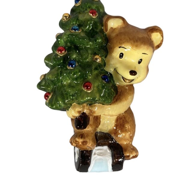 bear is bringing treetopper , 4431