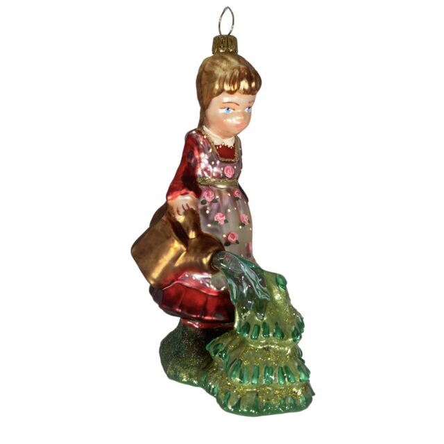 wtering the christmas tree