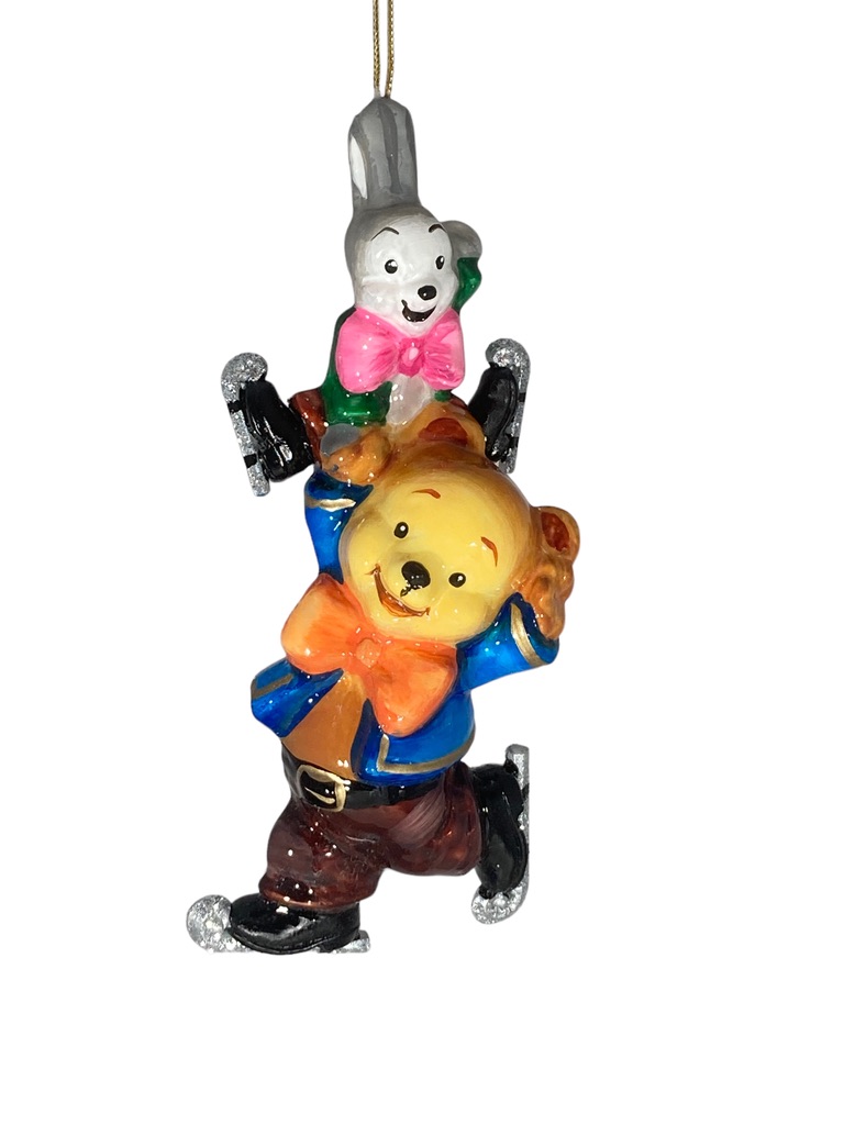 bear, rabbit, konijn beer, schaatsend, iceskating, having fun, plezier maken, friends, vrienden,, toys, mouse king , kerst, christmas, kerstdecoratie, kerstverhaal, kerstboom, kerstsfeer, christmasdecoration, chrismtasstory, christmastree, glassornament, glasschristmasornament, food, gebak,