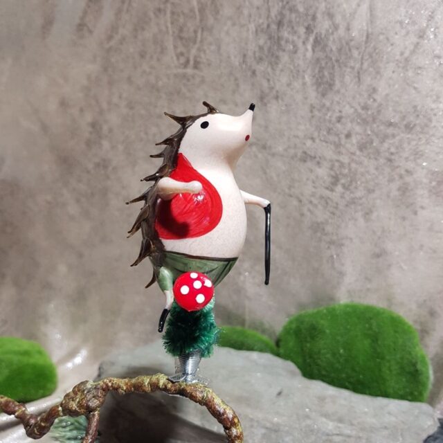 kerstboom, christmastree, egel, hadgehog, animal, forest animal, dier, bosdier, beschemde diersoort,, santaclaus, kerstman, christmasdecorations, kerstversiering, xmas, xmastoys, holidaydecoration, glassornament, glazen kerstballen, made in europ, christmasshop, kerstwinkel, giftshop, geschenkidee, nostalgia, wiehnachten, weihnachtsdeko, natal, navidad, decorationdenoël,