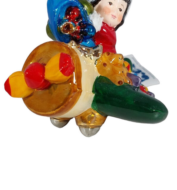 Christmas, kerst, christmasdecorations, kerstversiering, kerstman, santa, aeroplane, vliegtuig, sled, christmasatmosphere, kerstsfeer, kerstdecoratie, glassornaments, saint nick, kris Kringle, winterwonderland, wiehnachtsdeko, weihnachtskügel, natal, navidad, decorationdenoël, father schristmas, xmastoys