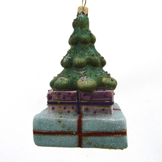 kerst, christmas, kerstboom, christmastree, christmastree buying, kerstboom kopen, decorate a christmastree, gifts, presents, pakjes, kerstboom versieren, kerstsfee, christmasatmosphere, that time of the year, chritsmas is coming, xmastoys