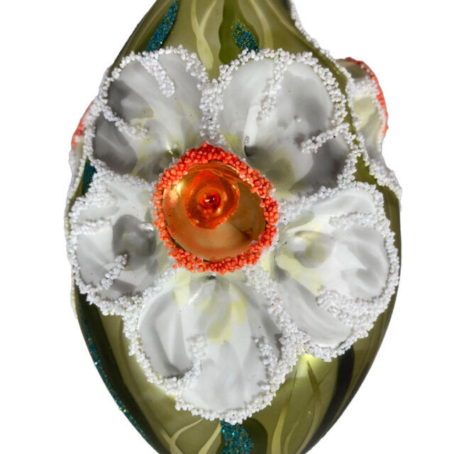 Flower, bloem, reflex, shape, vorm, free blown,hand painted ornaments, natuur, CO2, love of nature, our future, christmas, kerst, christmasdecorations, kerstversieringen, kris kringle, kerstman, santa claus, happy holidays, holiday season, joy to the world, twelve days of christmas, kerstboom, christmas tree, glass ornaments, home decor
