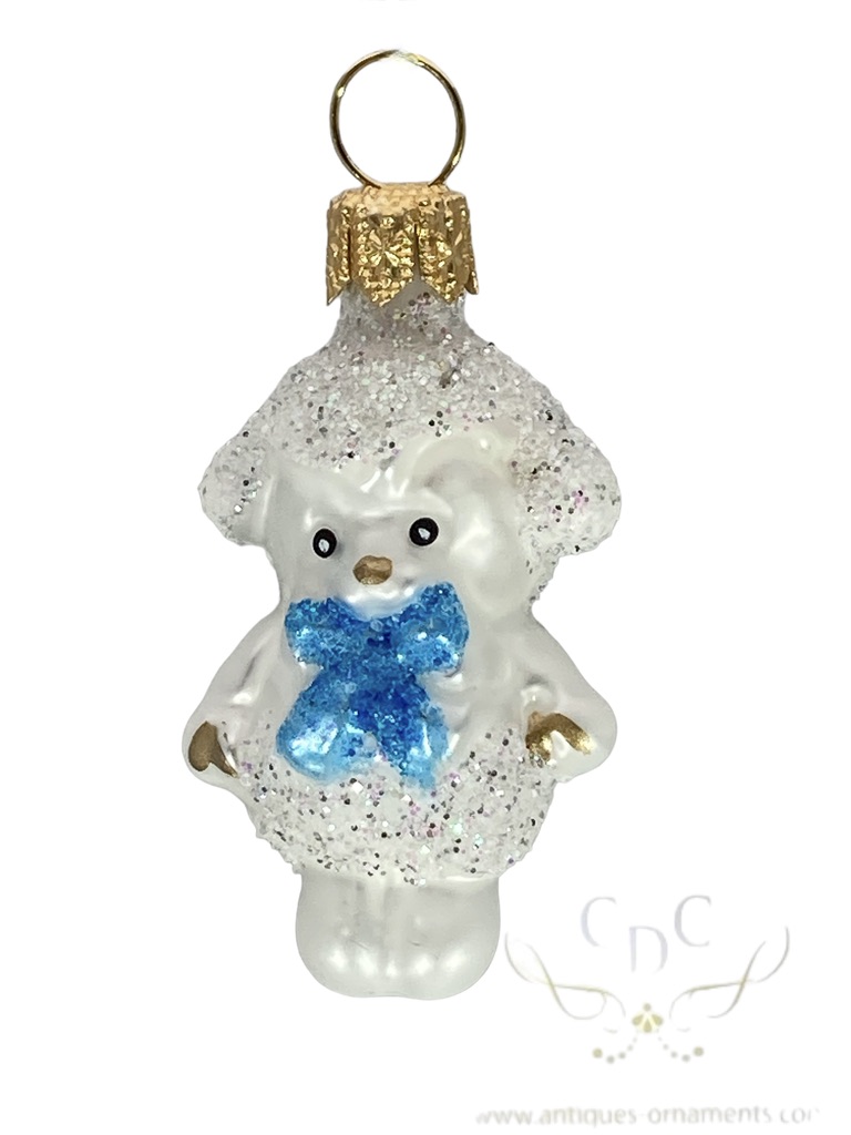 Snowman, sneeuwman, victorian atmosphere, victoriaanse sfeer, nostalgie, nostalgic christmas, bundled up against the cold, ,, kinderen, kids, nature, natuur, endangered species: humans , christmas, kerst, christmastree, kerstboom, santaclaus, holiday season, sheep, schaap, farm animal, wildwest, ireland, scottish highlands,