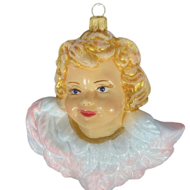 Pink angel, roze engel, Is this your guardian angel ? or would you offer this as a guardian angel to someone in need. Not only as a christmasdecoration but it can be used all year long as a rminder of the devine that is protecting u s.