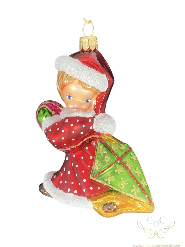 Girl with kite, meisje met vlieger, meisje, girl, fun, playtime, glassornament, kerstboom, kerstverisering, christmasdecoration,