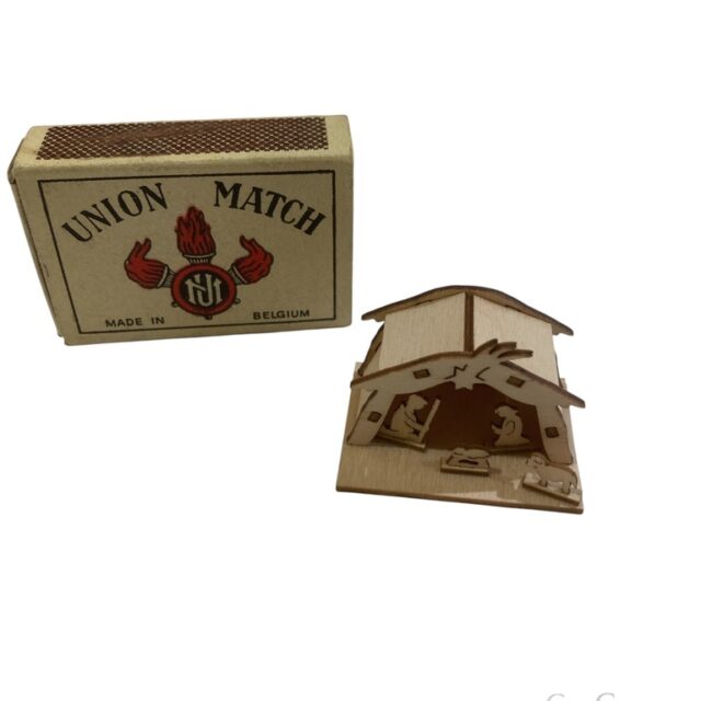 Dollhouse, poppenhuis, miniature, miniatuur, piramide, kerstpiramide, wiehnachtspiramid, christmasdecoration, kerstversiering, christmastree, kerstboom, kerstman, santa claus