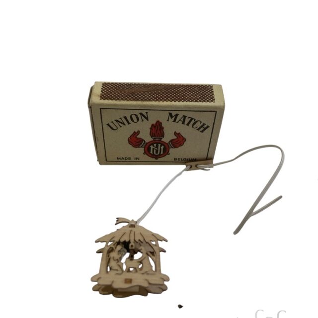 Dollhouse, poppenhuis, miniature, miniatuur, piramide, kerstpiramide, wiehnachtspiramid, christmasdecoration, kerstversiering, christmastree, kerstboom, kerstman, santa claus