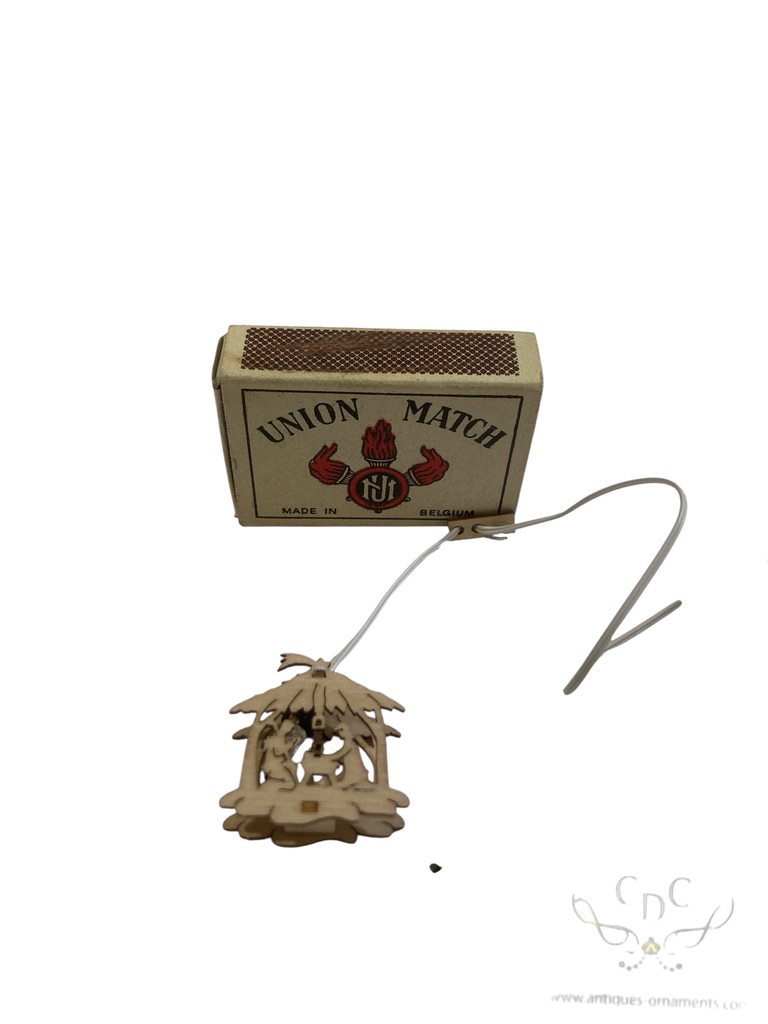 Dollhouse, poppenhuis, miniature, miniatuur, piramide, kerstpiramide, wiehnachtspiramid, christmasdecoration, kerstversiering, christmastree, kerstboom, kerstman, santa claus