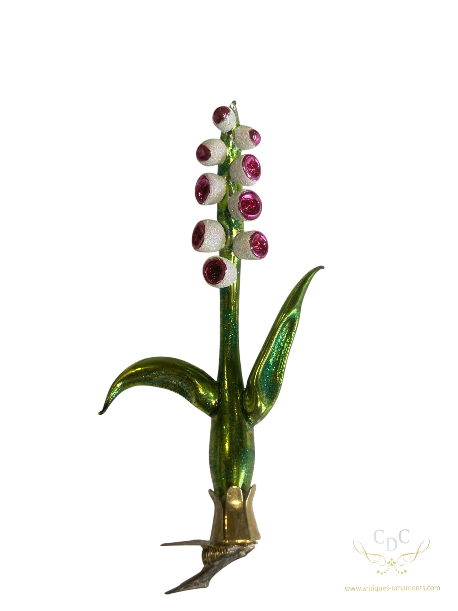 white flower, witte bloem , , animal,kingdom, chriistmas decoration, easter decoration, christmastree, santa claus, Xmastoys, history, evolution, decofun