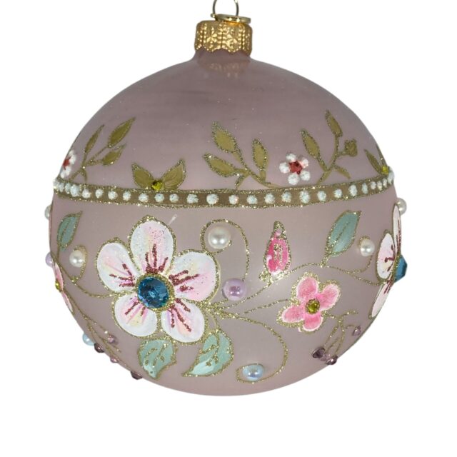Bedazzled glassornament made by the best european artists. A moent of tranquility i n your christmas decor